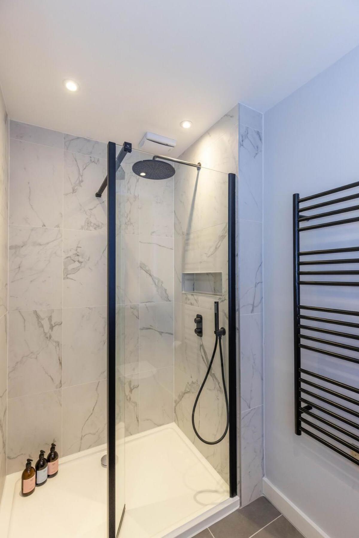 Dragon Suites - Ladon Suite - 2 Bed City Centre Luxury Apartment إدنبرة المظهر الخارجي الصورة